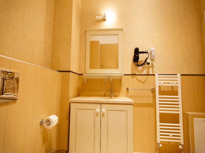 Irenes Resort Loutraki  Ngoại thất bức ảnh