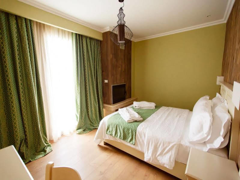 Irenes Resort Loutraki  Ngoại thất bức ảnh